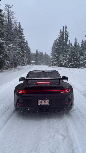 C4lf kHqr6EovNvb.jpg