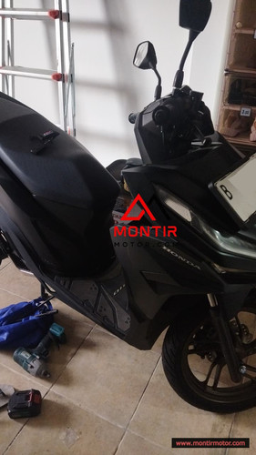 montir motor honda vario