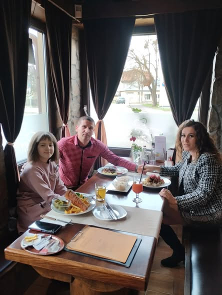 637367562 2370468803381442 7110558666415424727 n.jpg?stp=dst jpg s590x590 tt6& nc cat=106&ccb=1 7& n.jpg