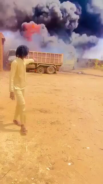 Yf AORMI6dSOMAKx.jpg