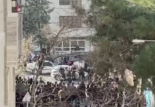 PI epc3s2rtQ9Z 2.jpg