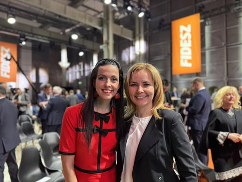 636892262 1546840424109282 2558505584657012969 n.jpg?stp=cp6 dst jpg s590x590 tt6& nc cat=103&ccb=1 .jpg