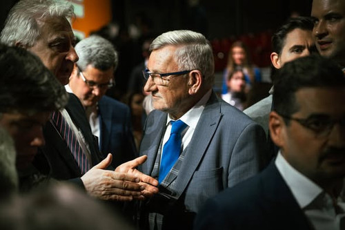 634048397 1302515425022200 3386889631288256806 n.jpg?stp=dst jpg s590x590 tt6& nc cat=101&ccb=1 7& n.jpg