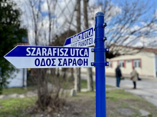 641290133 954950040430673 1576736607057680909 n.jpg?stp=cp6 dst jpg s590x590 tt6& nc cat=111&ccb=1 7.jpg