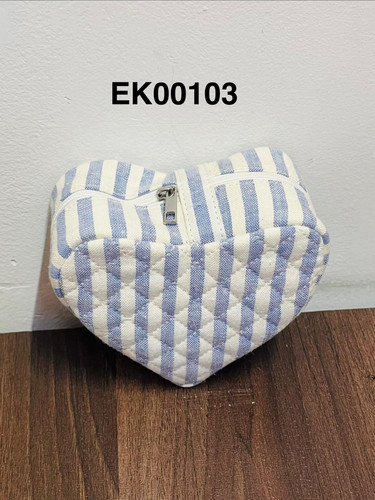 EK00103.jpg