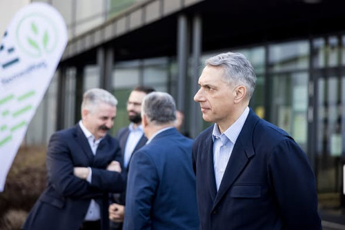 642332944 1347233890543269 10077042061972453 n.jpg?stp=dst jpg s590x590 tt6& nc cat=100&ccb=1 7& nc .jpg