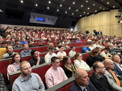 643317681 1445825200236832 3273152692205793009 n.jpg?stp=cp6 dst jpg s590x590 tt6& nc cat=101&ccb=1 .jpg