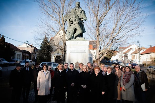 643424254 1333020251965065 435257799301001140 n.jpg?stp=dst jpg s590x590 tt6& nc cat=111&ccb=1 7& nc.jpg