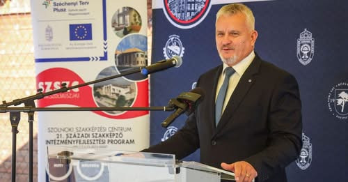 13574674729434243937?url=https%3A%2F%2Fcdn.szoljon.hu%2F2026%2F02%2FOk58yp6mHxr6oWoaS9X5IdhH rWpnO7n.jpg