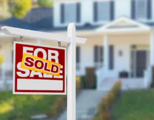 How estate agents can maximise the value of your home before selling.png