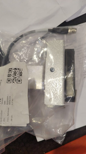 10045672	Communication transmitter control.jpg