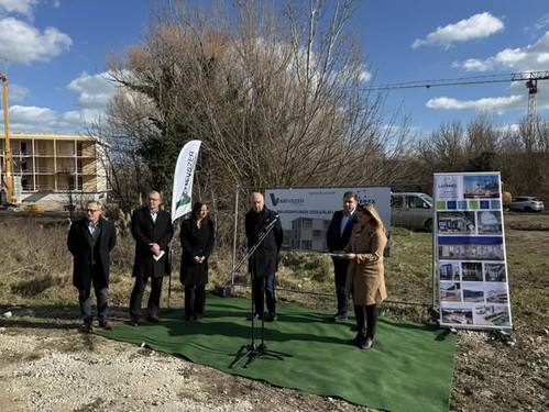 643729462 1611568950971464 5833753332129140656 n.jpg?stp=cp6 dst jpg s590x590 tt6& nc cat=104&ccb=1 .jpg