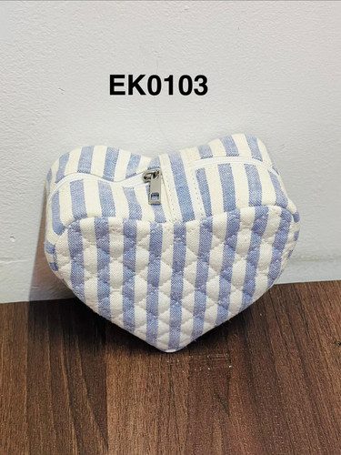 EK0103.jpg