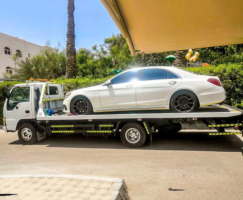 Reliable Towing Car Service in Abu Dhabi.jpg