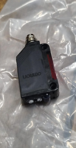 7118373	Reflection photocell, 100 - 4000.jpg