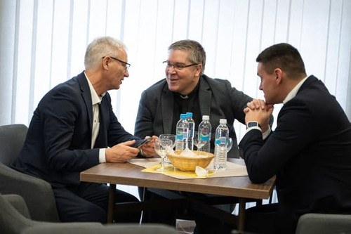 641517718 1808139053581114 1773103676940802639 n.jpg?stp=dst jpg s590x590 tt6& nc cat=110&ccb=1 7& n.jpg