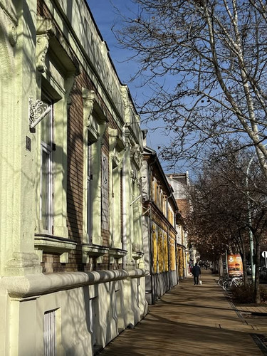 641512344 1252367050368901 3696154357137933328 n.jpg?stp=cp6 dst jpg p526x296 tt6& nc cat=103&ccb=1 .jpg