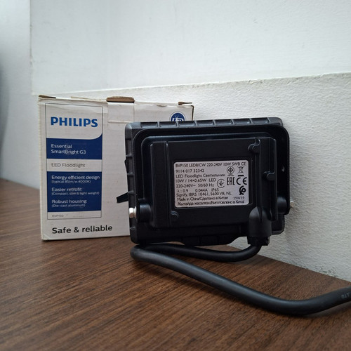 den led floodlight bvp150 led8 cw 10w 850lm 4000k (2).jpg