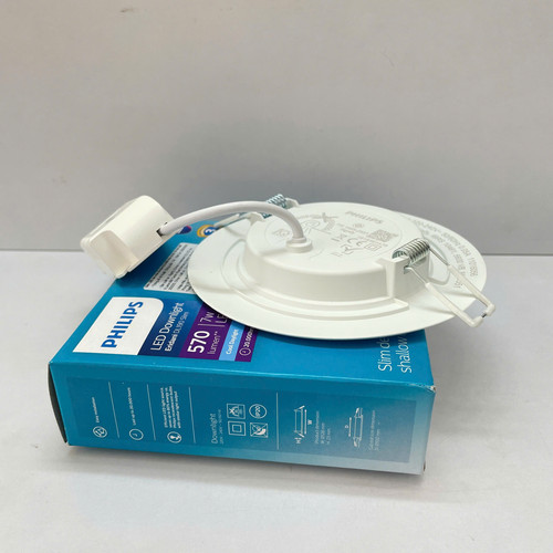 den downlight am tran sieu mong led philips eridani dl190b slim d100 7w 40k gm 4000k 570lm (5).jpg