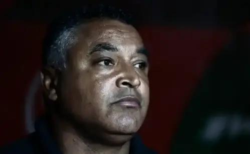 Direção avalia futuro de Roger Machado e Rui Costa após início conturbado