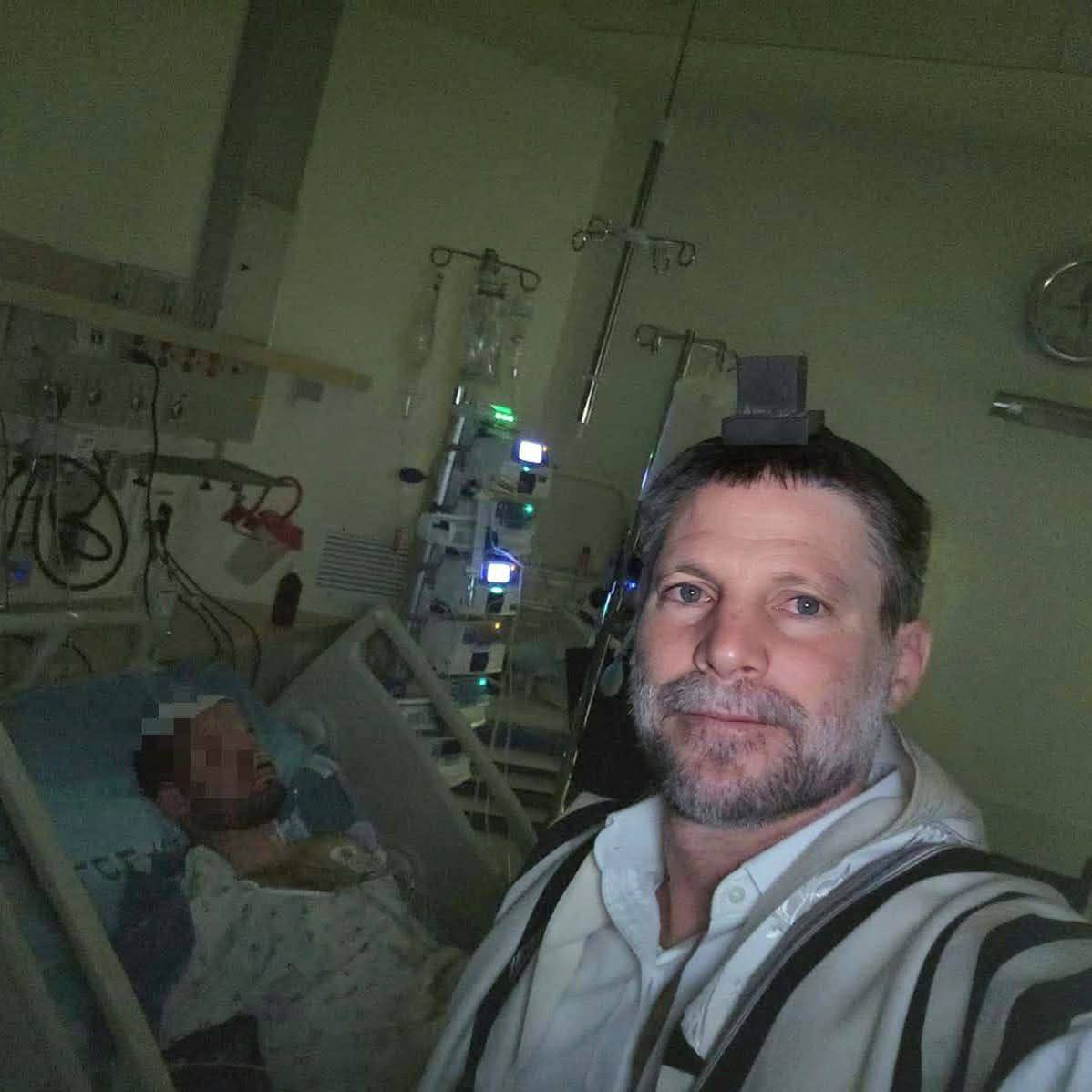 وزير المالية في الاحتلال "سموتريش" ينشر صورة لنجله الجندي الذي أصيب في جنوب لبنان ويطلب من المستوطنين الدعاء له....