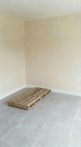 f0 hook single pallet.jpg