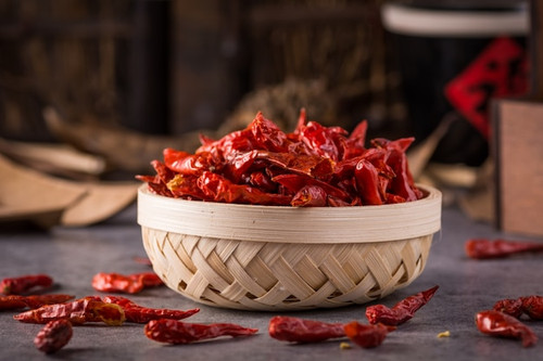 bowl full hot peppers 1127 112.jpg