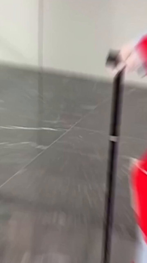 Kbg10Uv89p 7AtKU.jpg