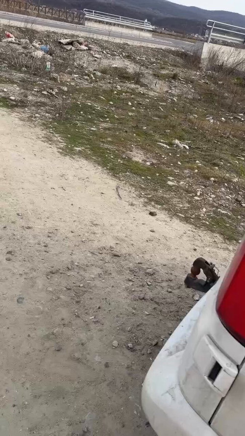 phvxi4Dc q9Y6hHr.jpg