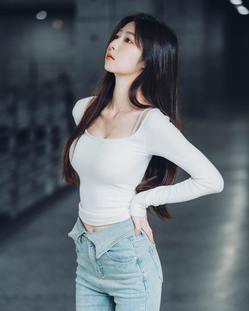 20250201 090000 DFhj6tLyKuo 02.jpg