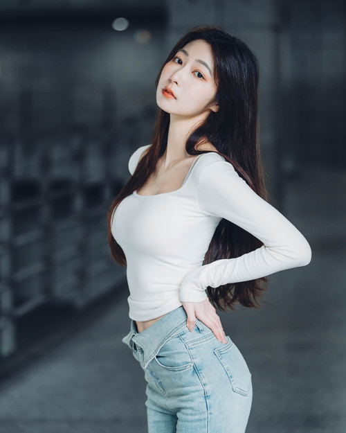 20250201 090000 DFhj6tLyKuo 03.jpg