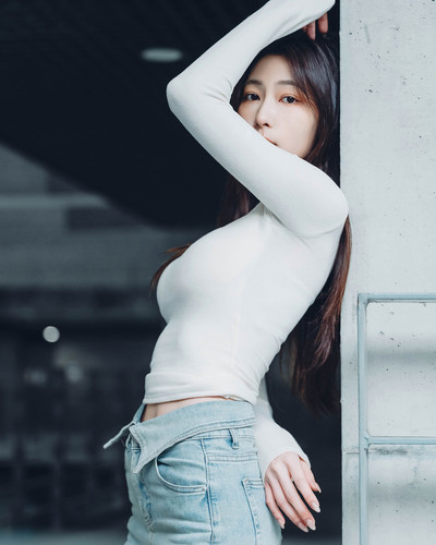 20250201 090000 DFhj6tLyKuo 05.jpg