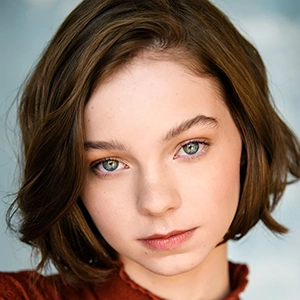 rs 240719 R1262 FEA Oscar Isaac A.webp