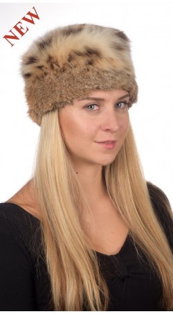 How to choose the good Fur hats for women.jpg