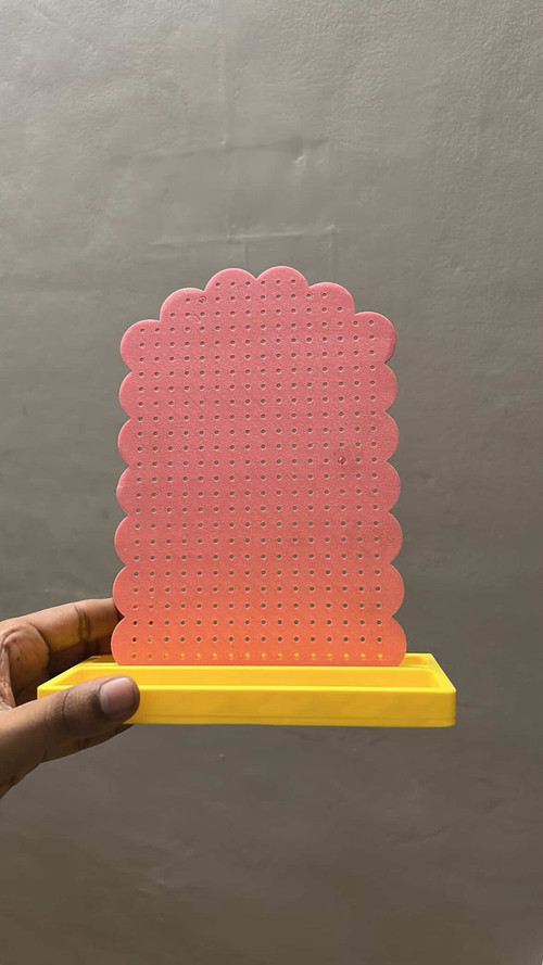 frillpeach earring stand.jpg