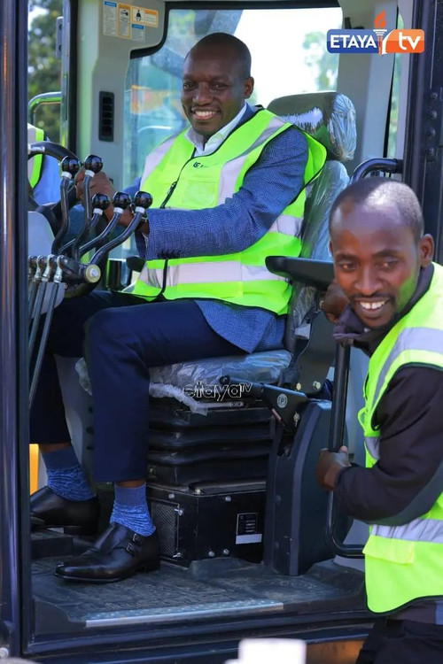 HDr2i03WEAEt 2c?format=jpg.jpg