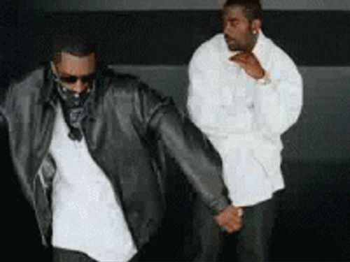 diddy dancing sideways ejriwr2i3xf7m4na.gif