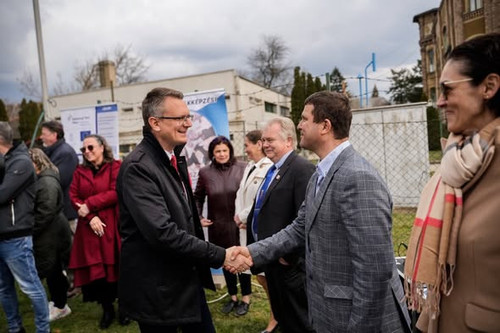 654946915 1499332618222497 88719155024202559 n.jpg?stp=dst jpg s590x590 tt6& nc cat=101&ccb=1 7& nc .jpg