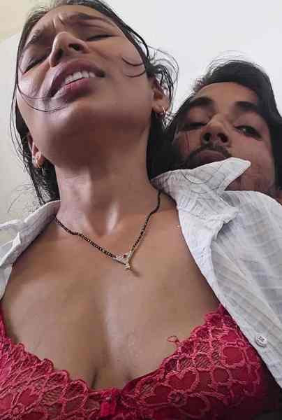 Village Bhabi Hard Fucked By Lover Uncut Hindi Hot Short Film | WEB-DL X264 1080p Download