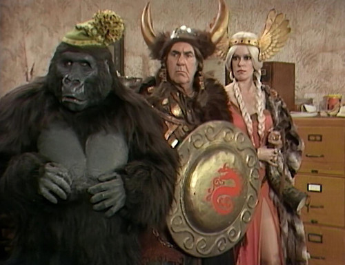 MV5BMjc0YzAwYjgtODNhZS00ODU0LTkwYzUtNDc5NTRiOWY0ZTVjXkEyXkFqcGc@. V1 .jpg