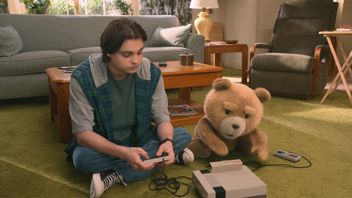 Ted.2024.S01E01.Just.Say.Yes.2160p.PCOK.WEB DL.CZ EN.DD+5.1.SDR.H.265 FLUX.mkv 20260321 181521.020
