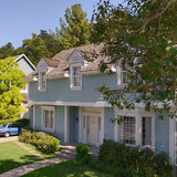 Ted.S02E02.Mrs.Robicheck.1080p.SKST.WEB DL.CZ EN.DD+5.1.x264 My.mkv 20260321 184403.253