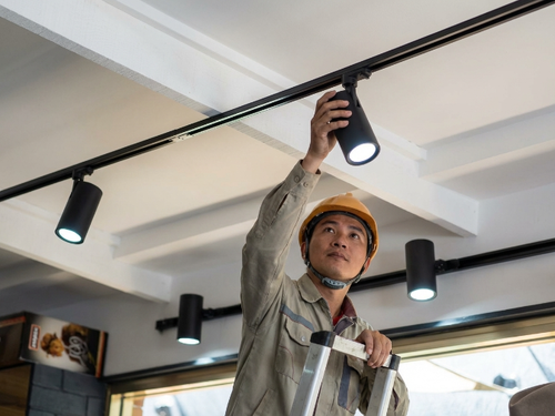 den thanh ray chieu diem led philips st033t led8 840 10w 220 240v i wb bk gm 4000k 850lm (2).png