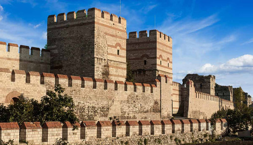 what are the theodosian walls of constantinople.jpg