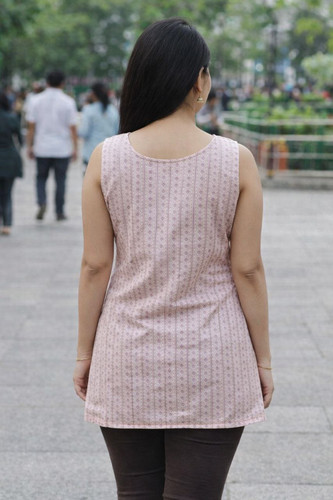 photo 6136319857583132147 y.jpg