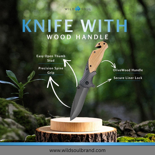 Classic Wood Handle Knife – Strength, Style, and Performance.jpg