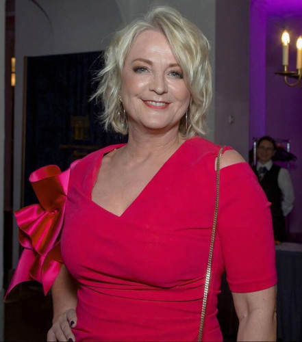 moderatorin ulla kock am brink kommt zum vip empfang des 13 semperopernballes dresden presenter ulla.jpg