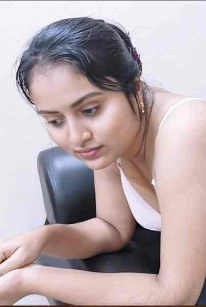 Housewife Hardly Fuking With Boyfriend Uncut Hindi Hot Short Film | WEB-DL X264 1080p Download