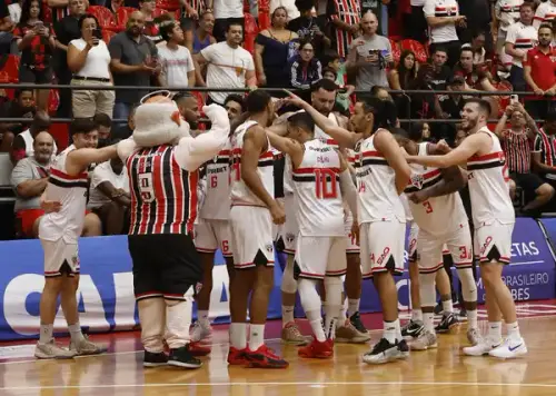 São Paulo encerra categorias sub-20 e sub-18 de basquete em meio a cortes orçamentários