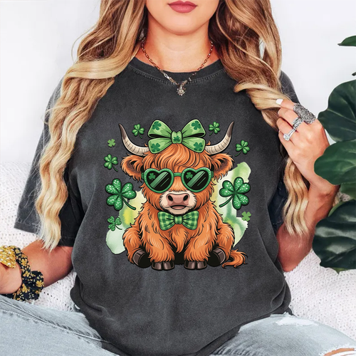 St Patrick Highland Cow.png
